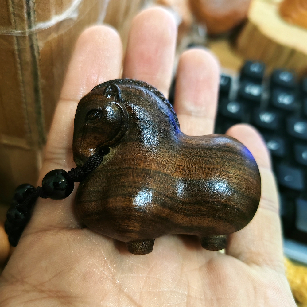 Vintage Collectible Classics - Patung Kuda Kayu Gaya Tang, Patung